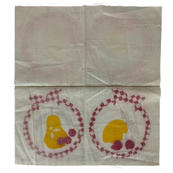 Vintage WonderArt Fruit Design Pot Holder Cut and Sew Fabric Panel Craft Project - Picture 2 of 5